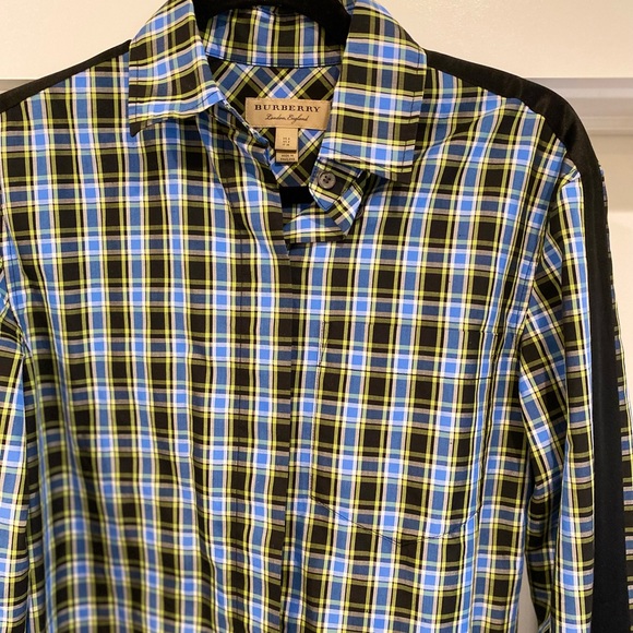 Burberry button down - Picture 9 of 9